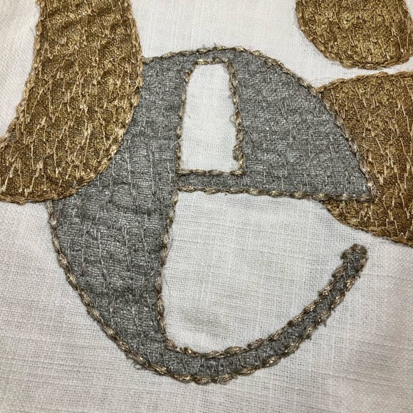 Pottery Barn Winter Peace Lumbar Pillow Cover - Picture 7 of 10